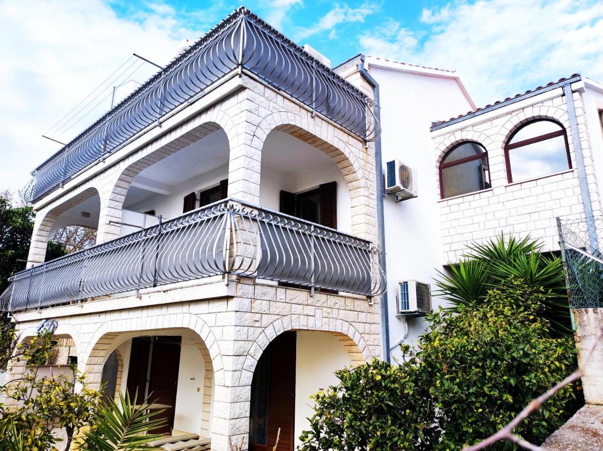 Dream View Apartments Dalmatia โตรกีร์ ภายนอก รูปภาพ